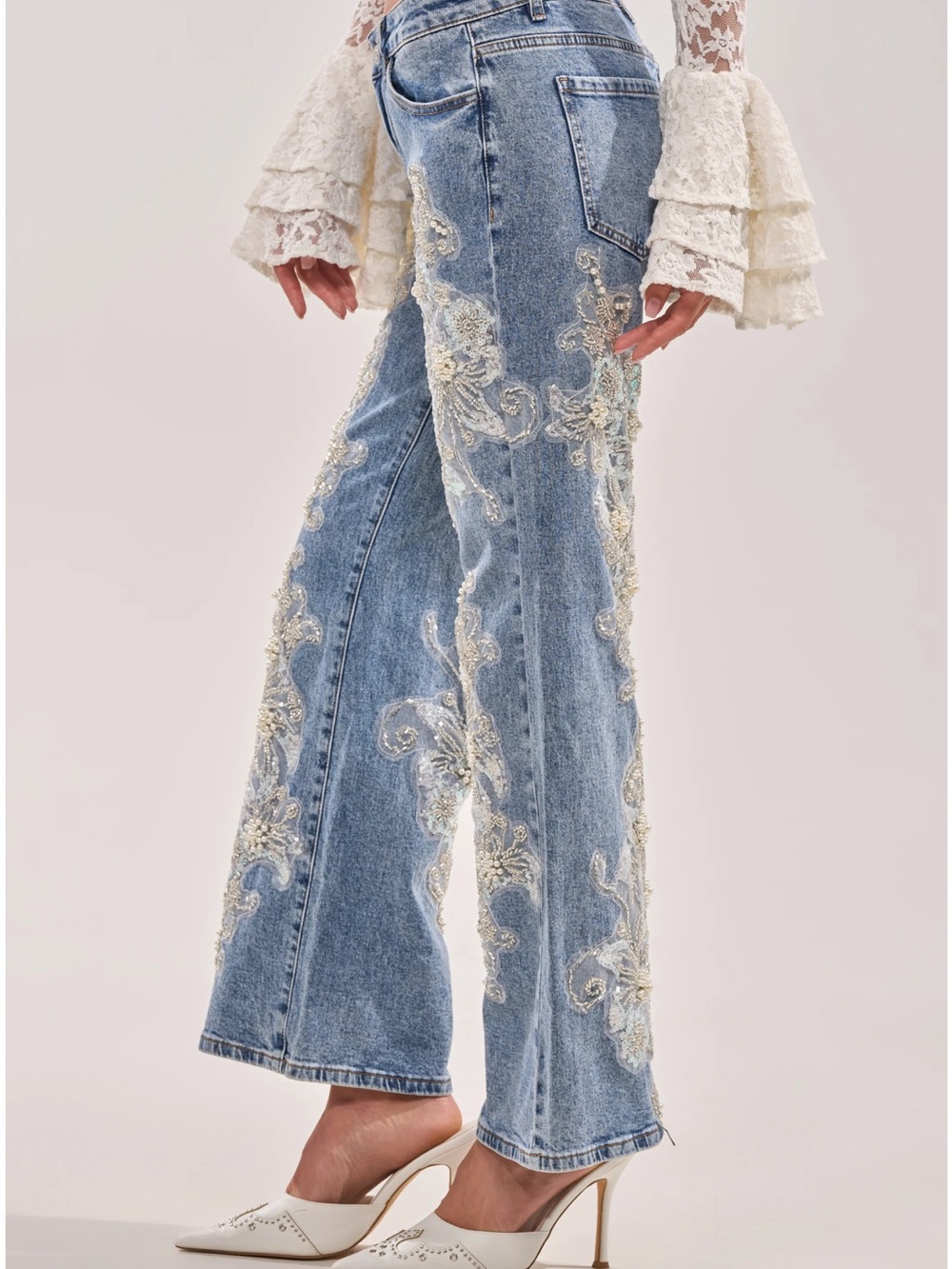 AKIRA BILLIONAIRE BELLE RHINESTONE AND PEARL JEANS - Size 34